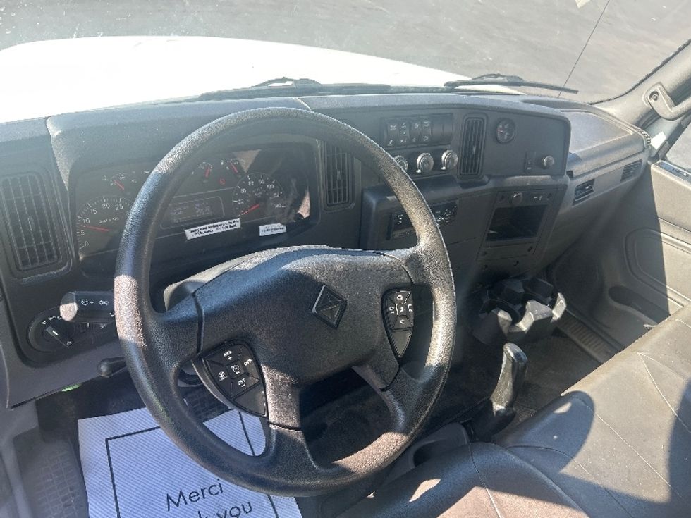 Medium Duty Box Truck-Light and Medium Duty Trucks-International-2020-MV607-Mississauga-ON-101,467\n\t\tkm-$ 82,000 - Image 17