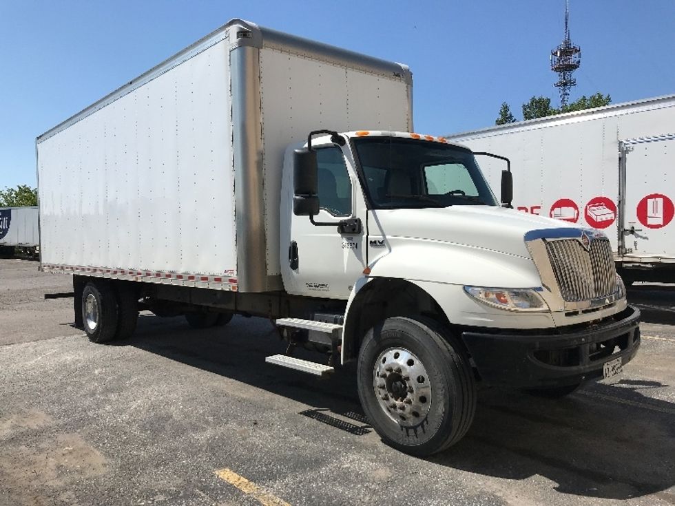 Medium Duty Box Truck-Light and Medium Duty Trucks-International-2020-MV607-Mississauga-ON-121,888\n\t\tkm-$ 62,500 - Image 1