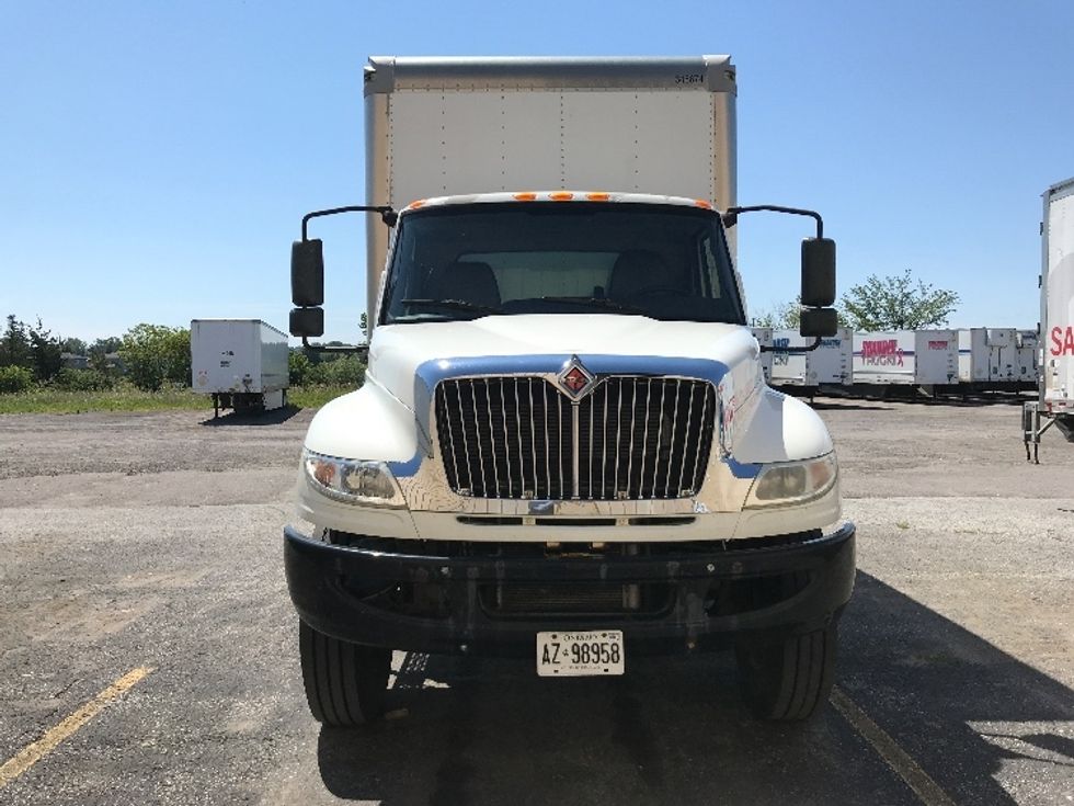 Medium Duty Box Truck-Light and Medium Duty Trucks-International-2020-MV607-Mississauga-ON-121,888\n\t\tkm-$ 62,500 - Image 2