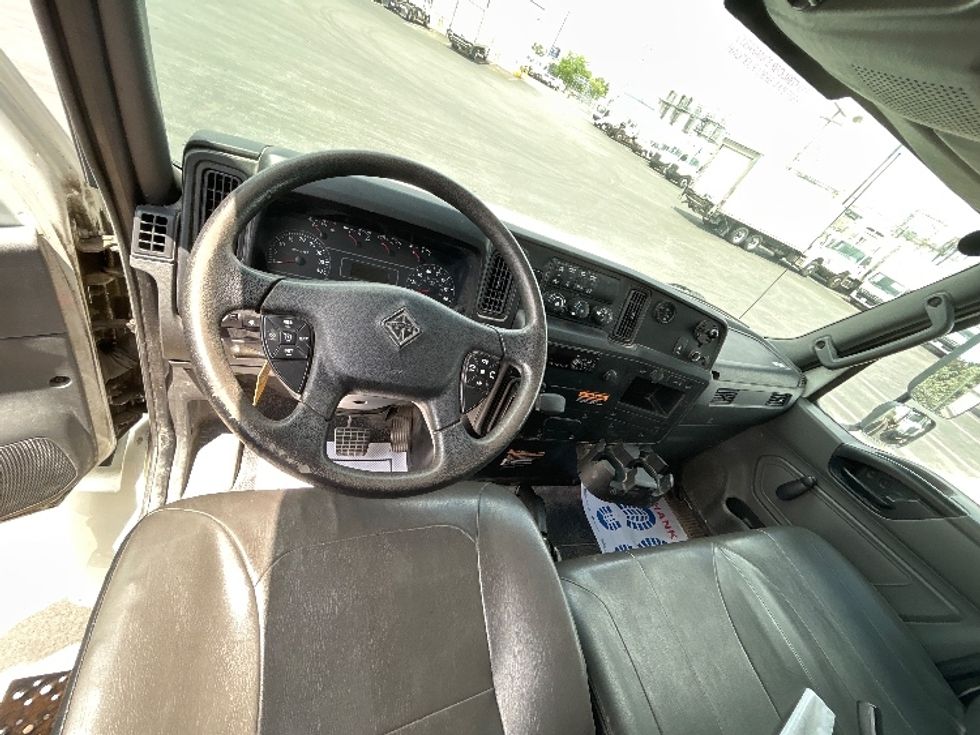 Medium Duty Box Truck-Light and Medium Duty Trucks-International-2020-MV607-Mississauga-ON-127,909\n\t\tkm-$ 60,000 - Image 17