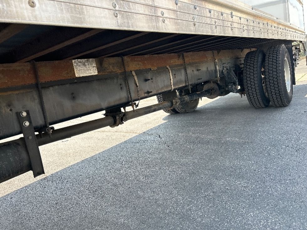 Medium Duty Box Truck-Light and Medium Duty Trucks-International-2020-MV607-Mississauga-ON-127,909\n\t\tkm-$ 60,000 - Image 5