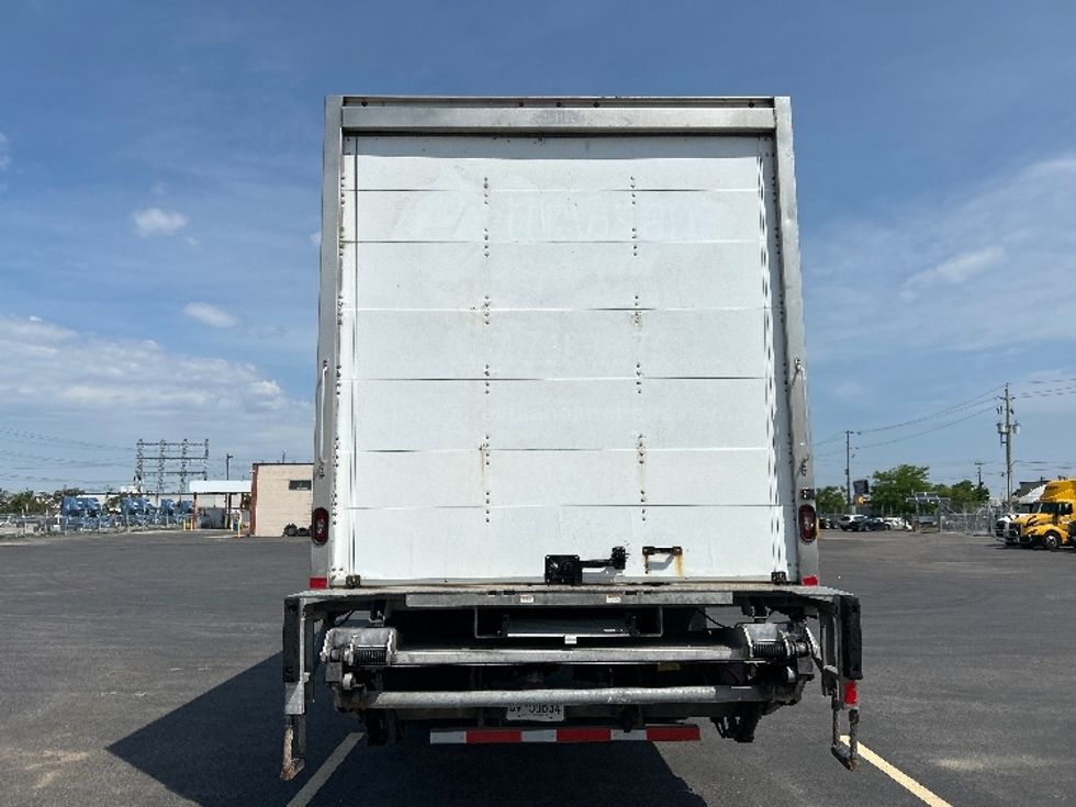 Medium Duty Box Truck-Light and Medium Duty Trucks-International-2020-MV607-Mississauga-ON-127,909\n\t\tkm-$ 60,000 - Image 7