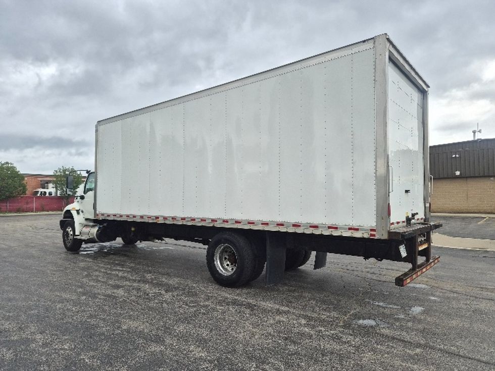 Medium Duty Box Truck-Light and Medium Duty Trucks-International-2020-MV607-Mississauga-ON-135,432\n\t\tkm-$ 62,750 - Image 6