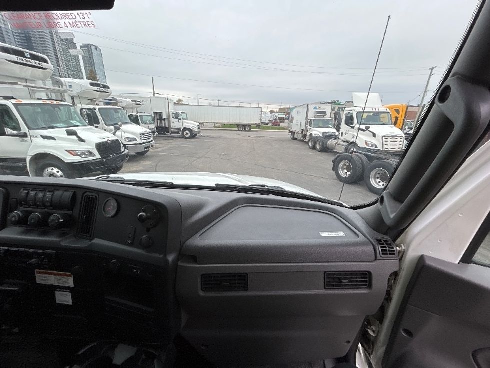 Medium Duty Box Truck-Light and Medium Duty Trucks-International-2020-MV607-Mississauga-ON-157,628\n\t\tkm-$ 74,500 - Image 20