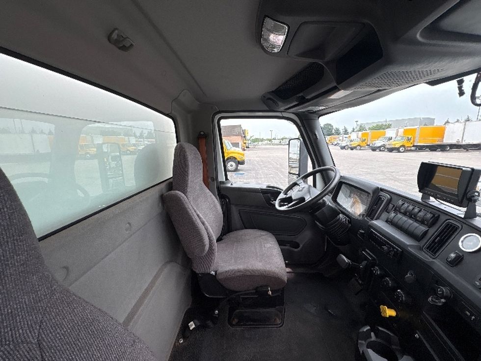 Medium Duty Box Truck-Light and Medium Duty Trucks-International-2020-MV607-Mississauga-ON-164,300\n\t\tkm-$ 57,750 - Image 22