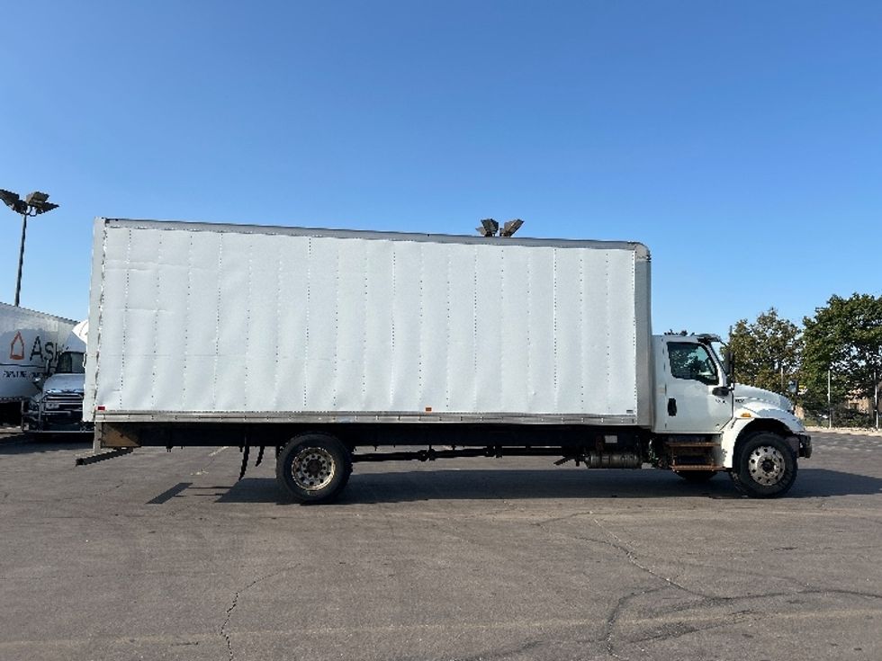 Medium Duty Box Truck-Light and Medium Duty Trucks-International-2020-MV607-Mississauga-ON-165,814\n\t\tkm-$ 61,500 - Image 15