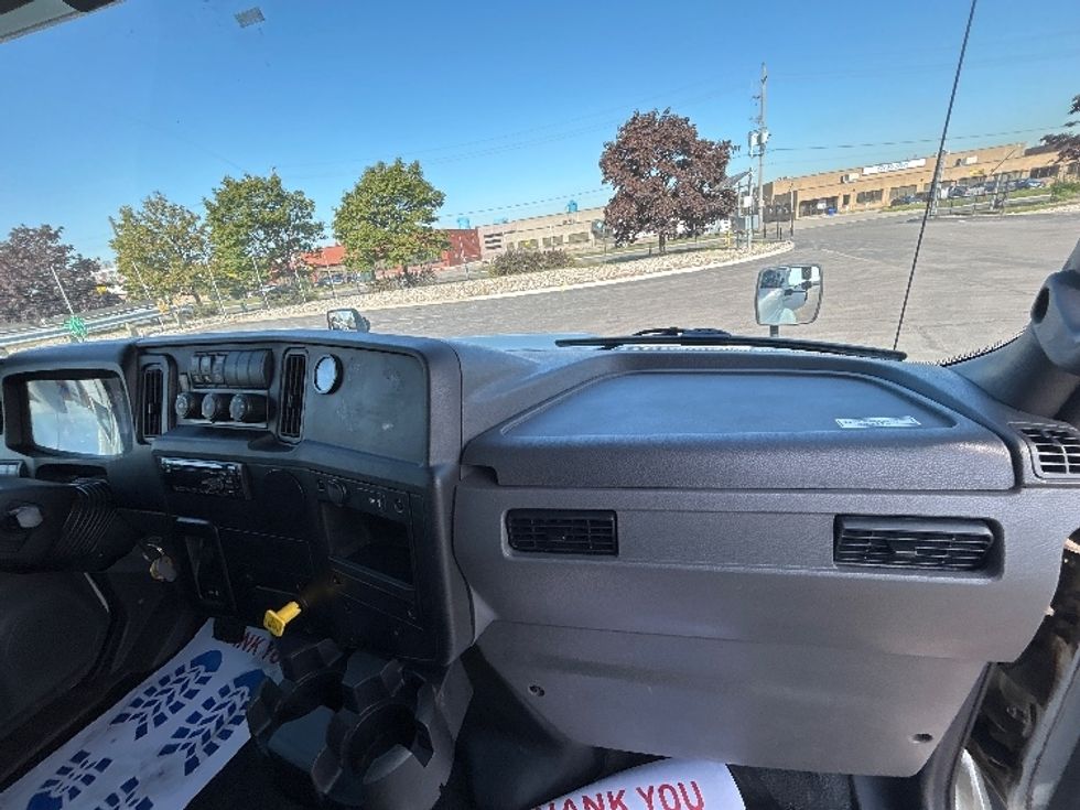 Medium Duty Box Truck-Light and Medium Duty Trucks-International-2020-MV607-Mississauga-ON-165,814\n\t\tkm-$ 61,500 - Image 21