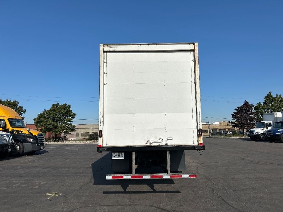 Medium Duty Box Truck-Light and Medium Duty Trucks-International-2020-MV607-Mississauga-ON-165,814\n\t\tkm-$ 61,500 - Image 7