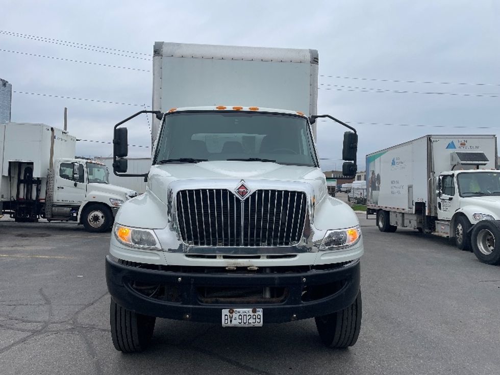 Medium Duty Box Truck-Light and Medium Duty Trucks-International-2020-MV607-Mississauga-ON-215,360\n\t\tkm-$ 69,750 - Image 2