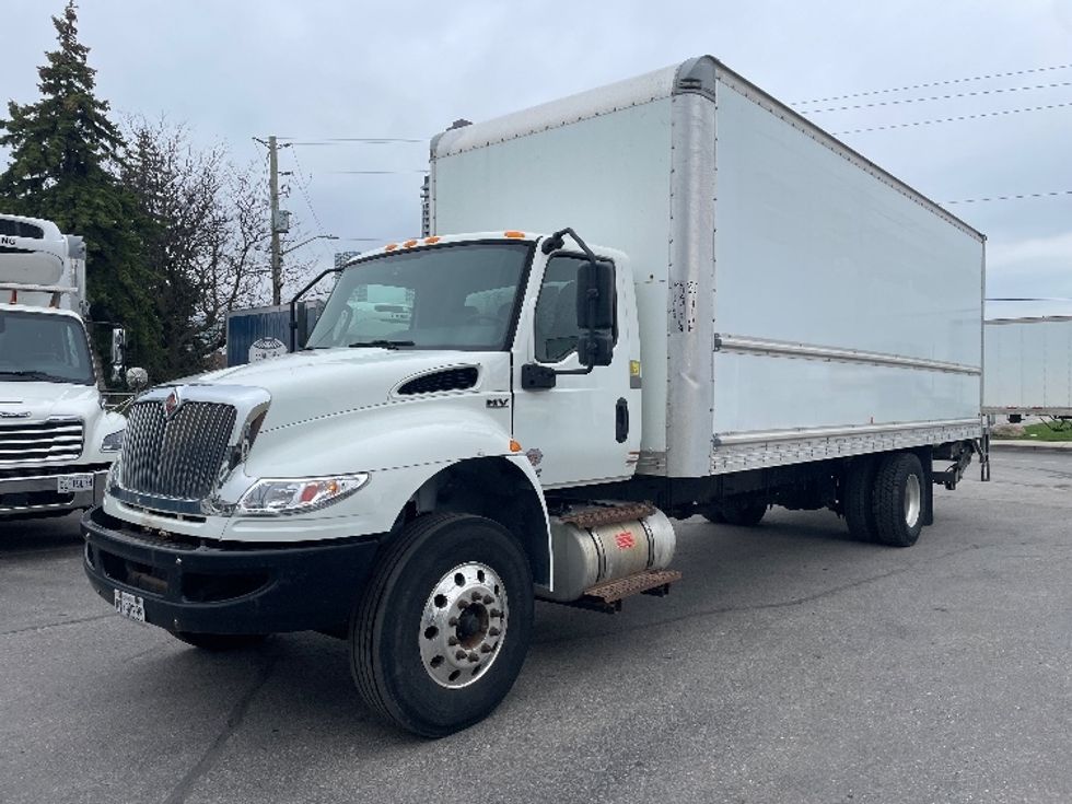 Medium Duty Box Truck-Light and Medium Duty Trucks-International-2020-MV607-Mississauga-ON-215,360\n\t\tkm-$ 69,750 - Image 3
