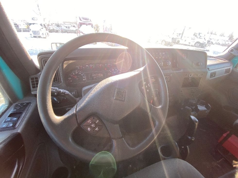 Medium Duty Box Truck-Light and Medium Duty Trucks-International-2020-MV607-Mississauga-ON-240,885\n\t\tkm-$ 63,000 - Image 17