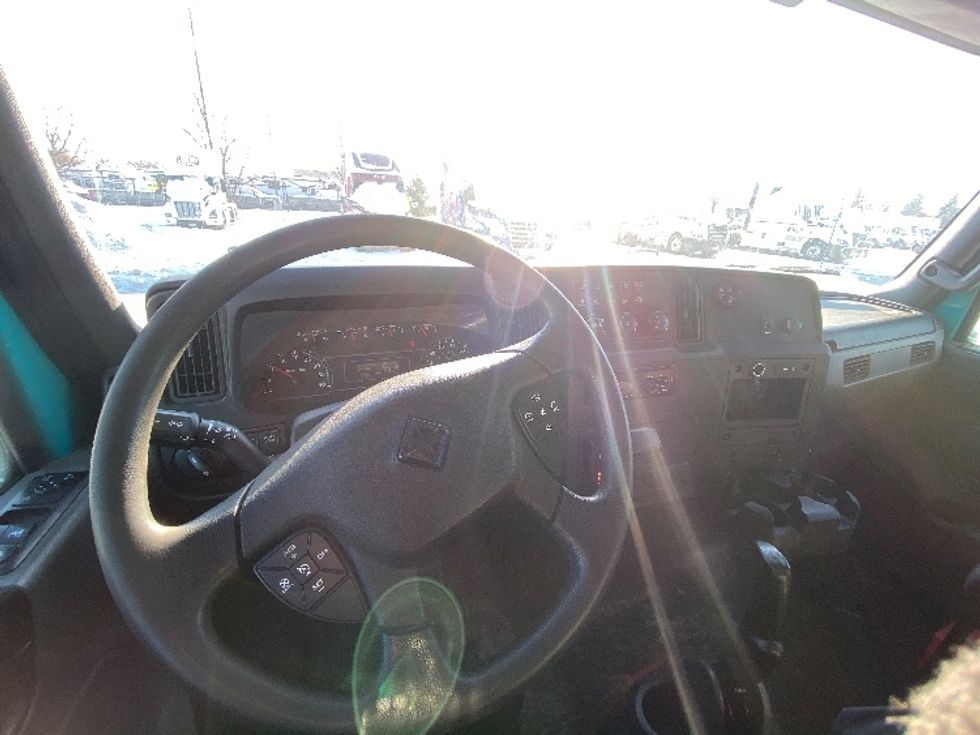 Medium Duty Box Truck-Light and Medium Duty Trucks-International-2020-MV607-Mississauga-ON-240,885\n\t\tkm-$ 63,000 - Image 18