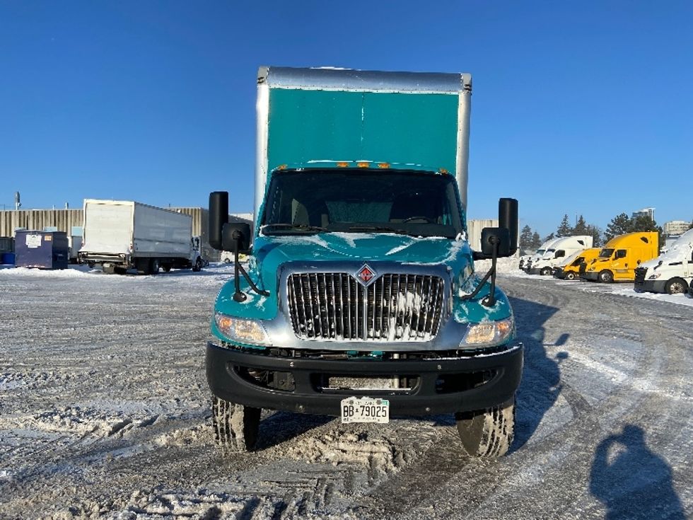 Medium Duty Box Truck-Light and Medium Duty Trucks-International-2020-MV607-Mississauga-ON-240,885\n\t\tkm-$ 63,000 - Image 2