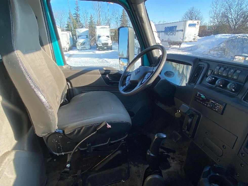 Medium Duty Box Truck-Light and Medium Duty Trucks-International-2020-MV607-Mississauga-ON-240,885\n\t\tkm-$ 63,000 - Image 22