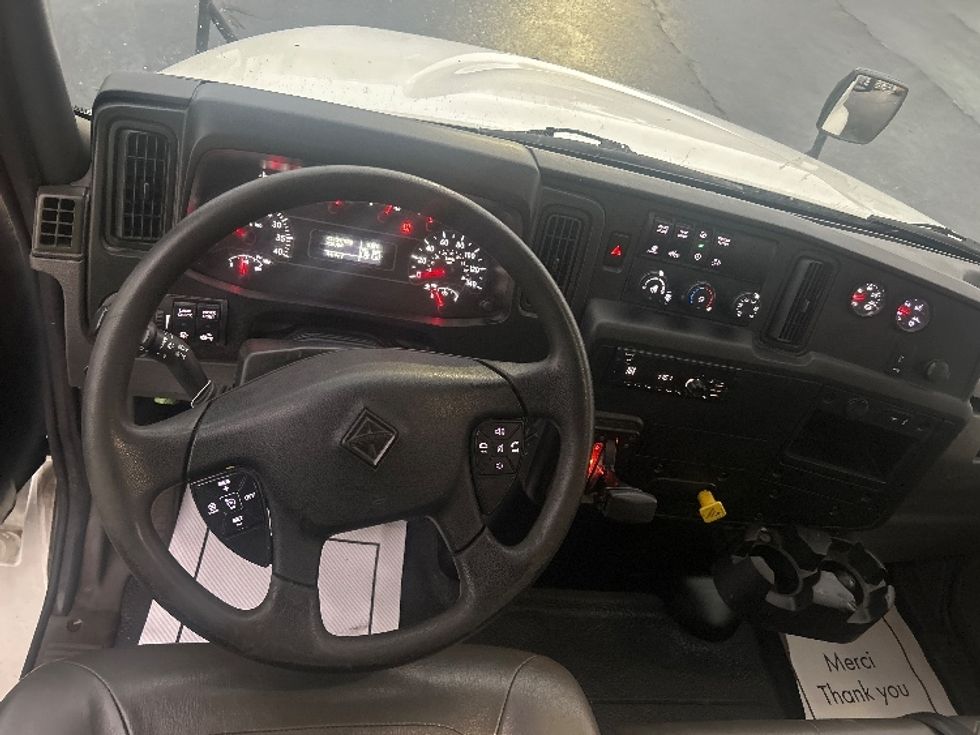 Medium Duty Box Truck-Light and Medium Duty Trucks-International-2020-MV607-Mississauga-ON-256,273\n\t\tkm-$ 58,500 - Image 18