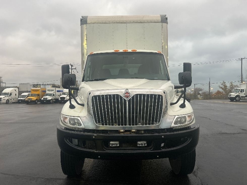 Medium Duty Box Truck-Light and Medium Duty Trucks-International-2020-MV607-Mississauga-ON-256,273\n\t\tkm-$ 58,500 - Image 2