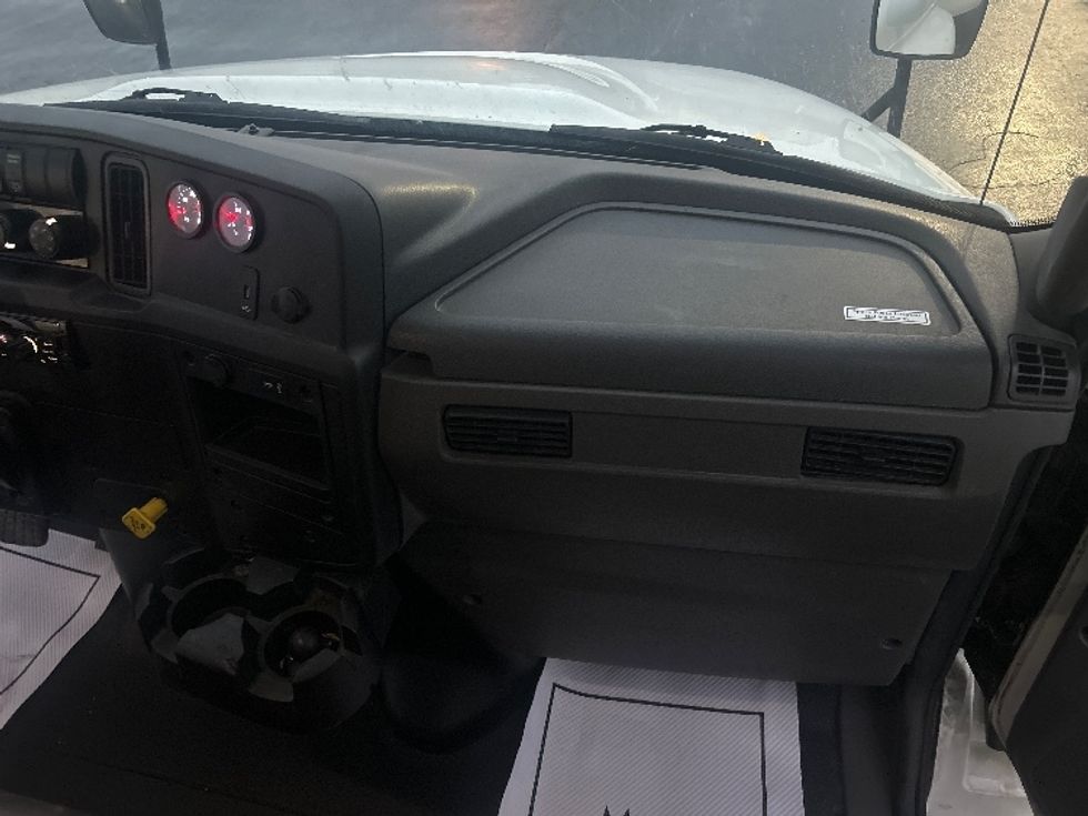 Medium Duty Box Truck-Light and Medium Duty Trucks-International-2020-MV607-Mississauga-ON-256,273\n\t\tkm-$ 58,500 - Image 21