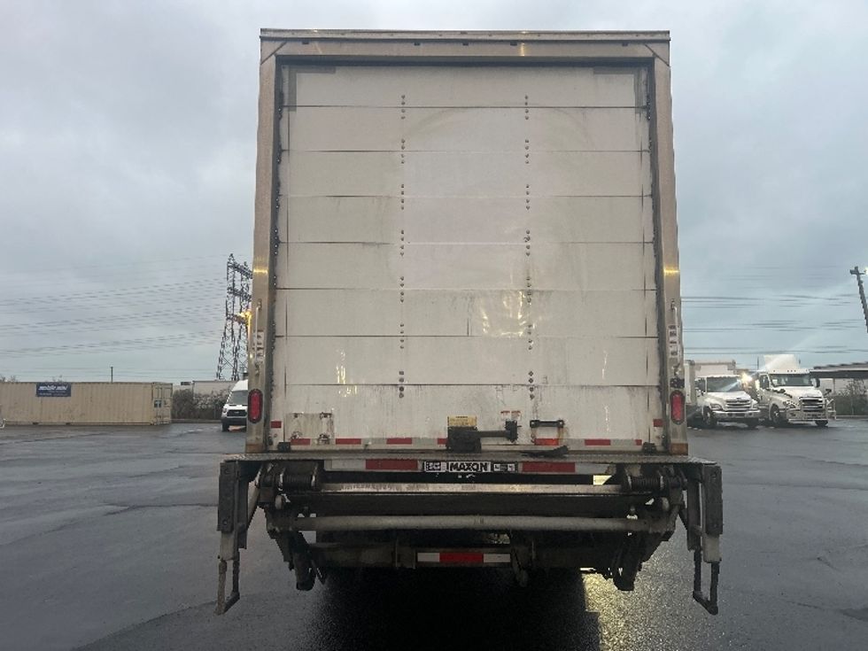 Medium Duty Box Truck-Light and Medium Duty Trucks-International-2020-MV607-Mississauga-ON-256,273\n\t\tkm-$ 58,500 - Image 7