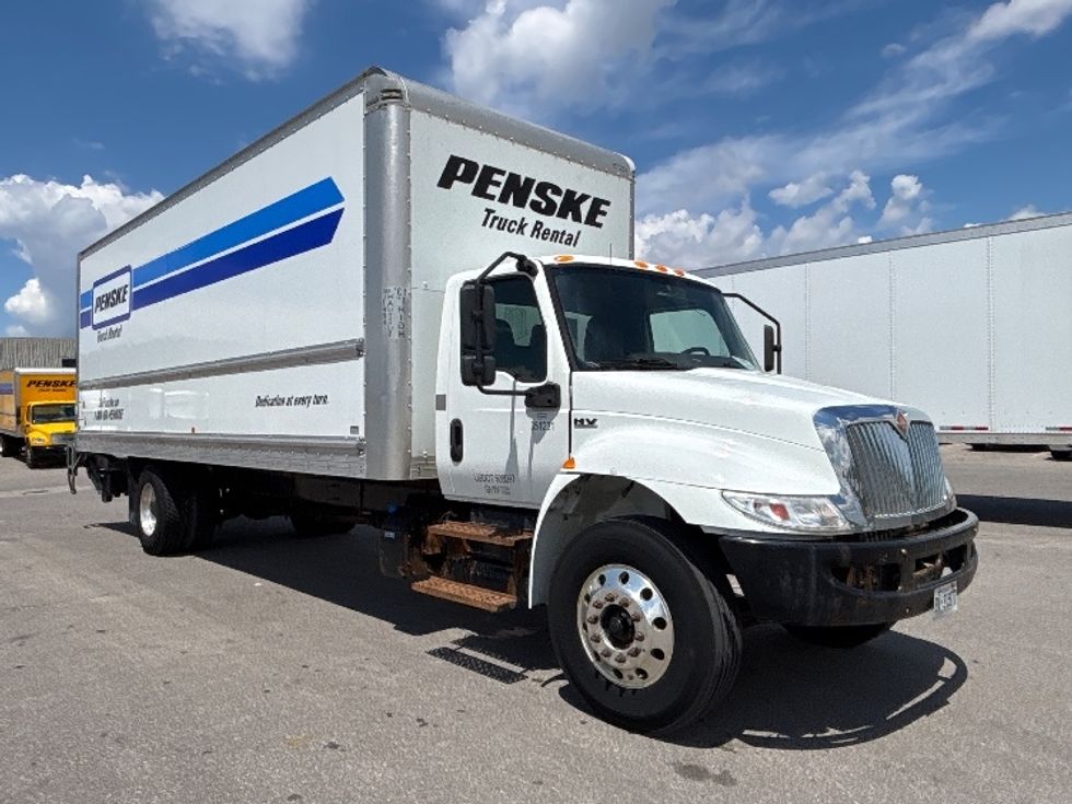 Medium Duty Box Truck-Light and Medium Duty Trucks-International-2020-MV607-Mississauga-ON-263,251\n\t\tkm-$ 51,750 - Image 1