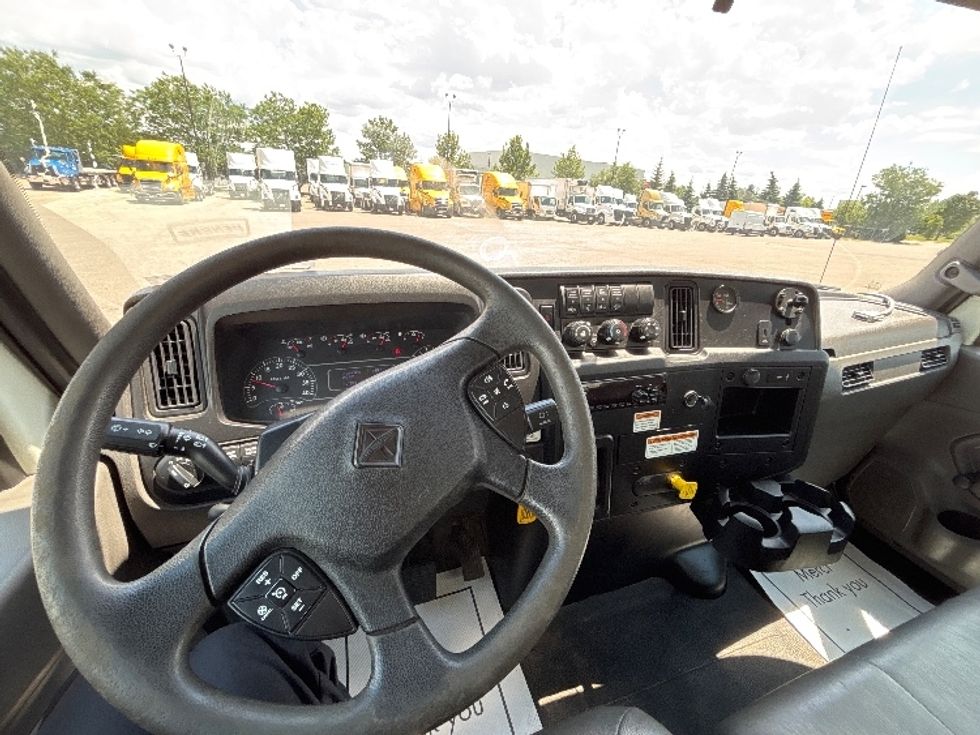 Medium Duty Box Truck-Light and Medium Duty Trucks-International-2020-MV607-Mississauga-ON-263,251\n\t\tkm-$ 51,750 - Image 18
