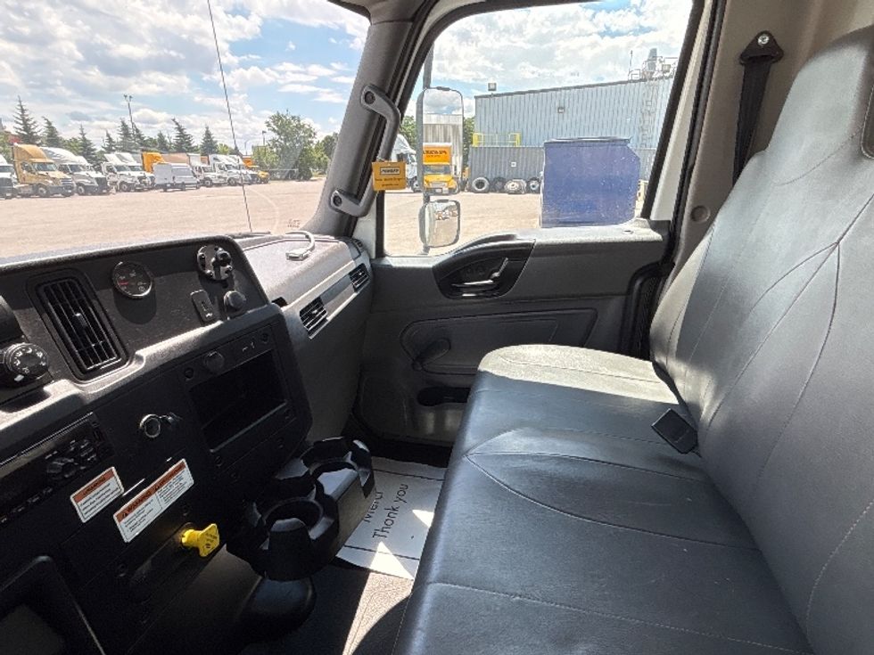 Medium Duty Box Truck-Light and Medium Duty Trucks-International-2020-MV607-Mississauga-ON-263,251\n\t\tkm-$ 51,750 - Image 19