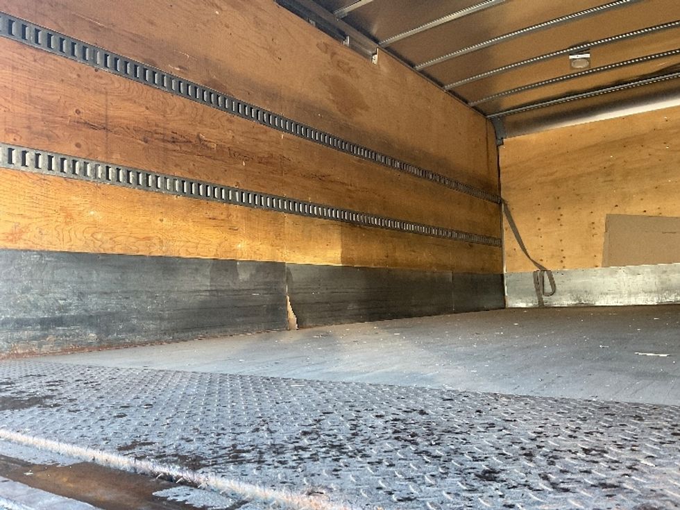 Medium Duty Box Truck-Light and Medium Duty Trucks-International-2020-MV607-Mississauga-ON-269,980\n\t\tkm-$ 66,250 - Image 11