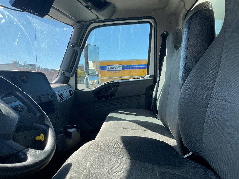 Medium Duty Box Truck-Light and Medium Duty Trucks-International-2020-MV607-Mississauga-ON-269,980\n\t\tkm-$ 66,250 - Image 19