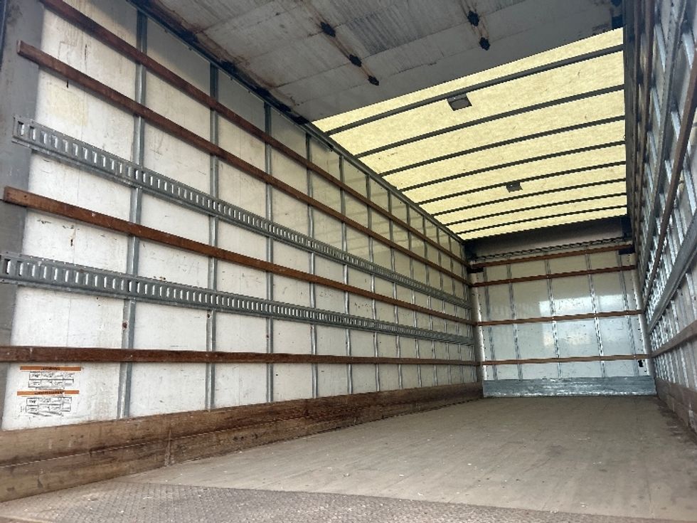 Medium Duty Box Truck-Light and Medium Duty Trucks-International-2020-MV607-Mississauga-ON-275,955\n\t\tkm-$ 54,750 - Image 10