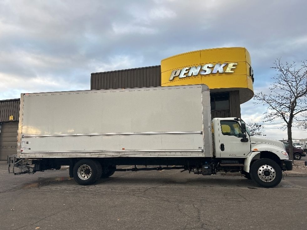 Medium Duty Box Truck-Light and Medium Duty Trucks-International-2020-MV607-Mississauga-ON-275,955\n\t\tkm-$ 54,750 - Image 14