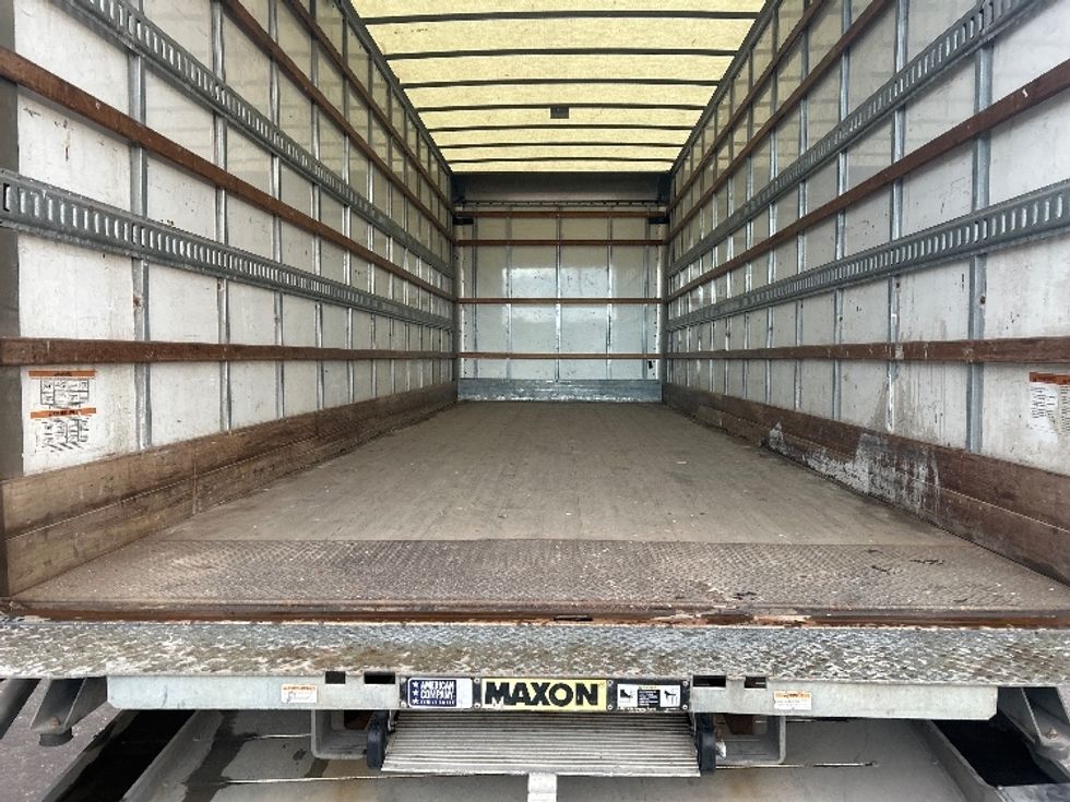 Medium Duty Box Truck-Light and Medium Duty Trucks-International-2020-MV607-Mississauga-ON-275,955\n\t\tkm-$ 54,750 - Image 9