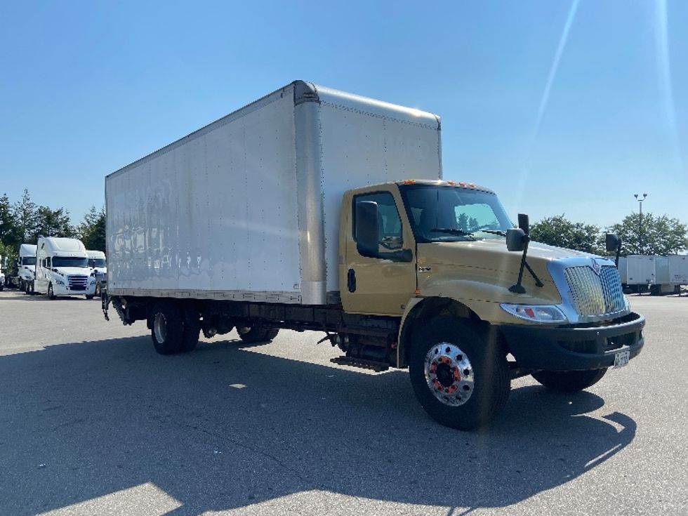 Medium Duty Box Truck-Light and Medium Duty Trucks-International-2020-MV607-Mississauga-ON-282,824\n\t\tkm-$ 56,250 - Image 1