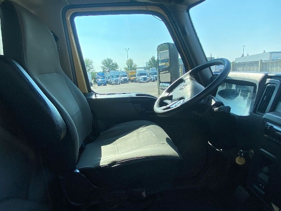 Medium Duty Box Truck-Light and Medium Duty Trucks-International-2020-MV607-Mississauga-ON-282,824\n\t\tkm-$ 56,250 - Image 21
