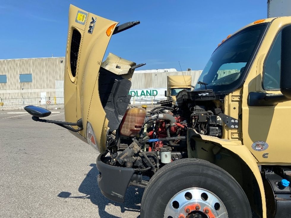 Medium Duty Box Truck-Light and Medium Duty Trucks-International-2020-MV607-Mississauga-ON-282,824\n\t\tkm-$ 56,250 - Image 23