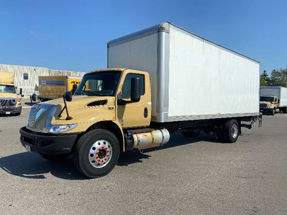 Medium Duty Box Truck-Light and Medium Duty Trucks-International-2020-MV607-Mississauga-ON-282,824\n\t\tkm-$ 56,250 - Image 3