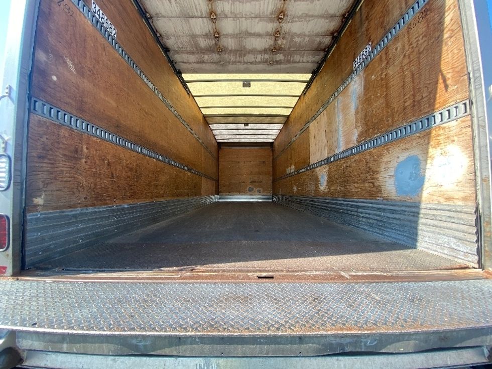 Medium Duty Box Truck-Light and Medium Duty Trucks-International-2020-MV607-Mississauga-ON-282,824\n\t\tkm-$ 56,250 - Image 9