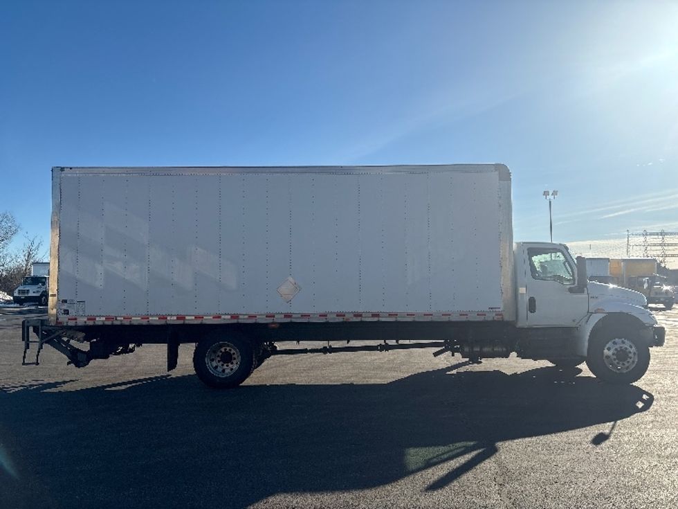 Medium Duty Box Truck-Light and Medium Duty Trucks-International-2020-MV607-Mississauga-ON-287,834\n\t\tkm-$ 53,750 - Image 14