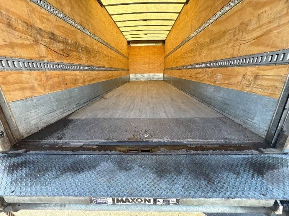 Medium Duty Box Truck-Light and Medium Duty Trucks-International-2020-MV607-Mississauga-ON-287,834\n\t\tkm-$ 53,750 - Image 9