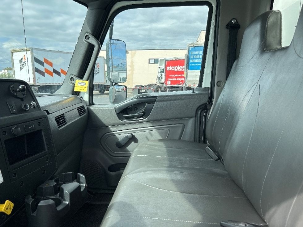 Medium Duty Box Truck-Light and Medium Duty Trucks-International-2020-MV607-Mississauga-ON-305,854\n\t\tkm-$ 50,250 - Image 19