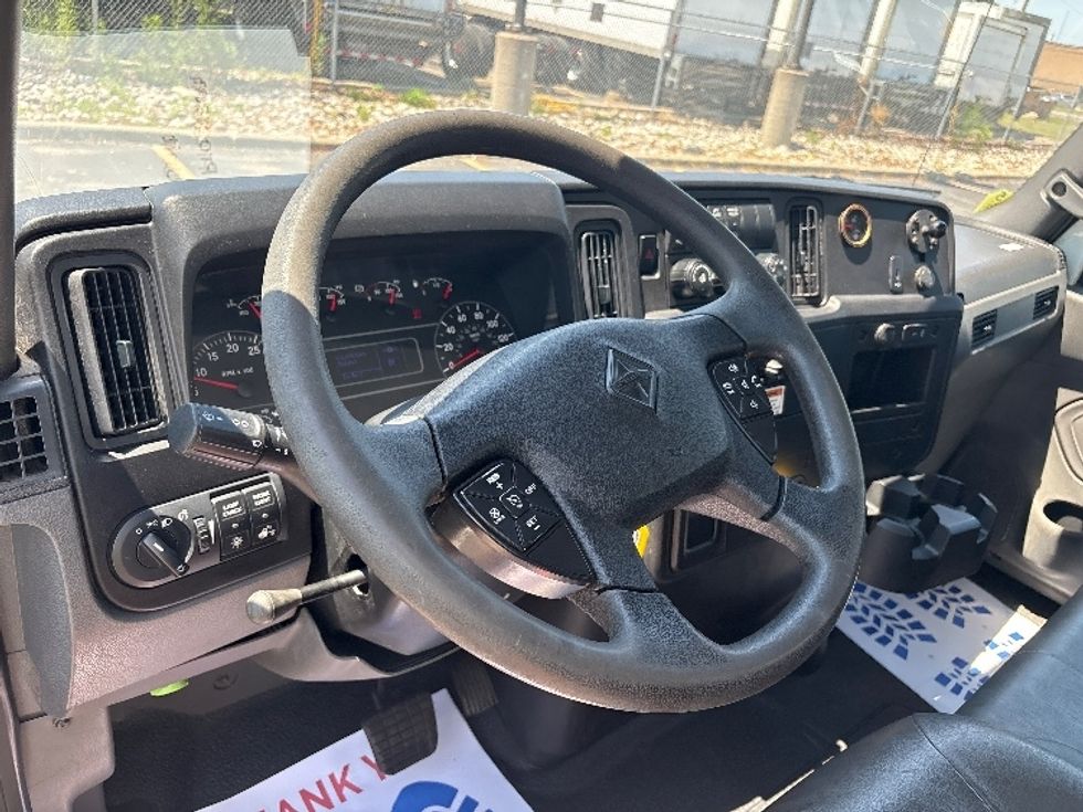 Medium Duty Box Truck-Light and Medium Duty Trucks-International-2020-MV607-Mississauga-ON-318,413\n\t\tkm-$ 45,750 - Image 17