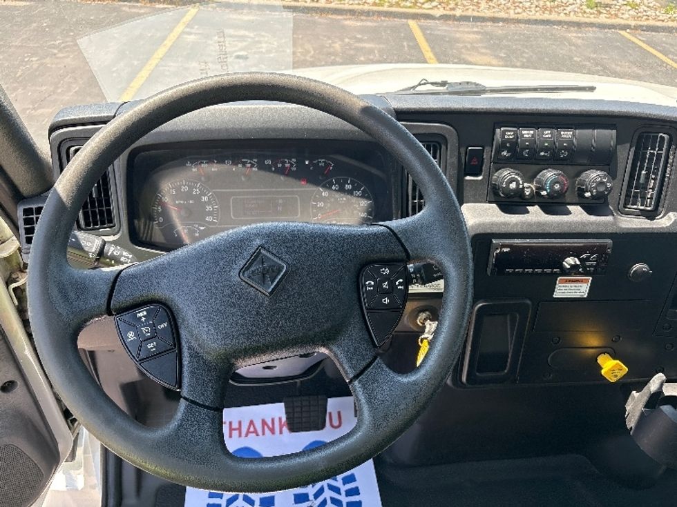 Medium Duty Box Truck-Light and Medium Duty Trucks-International-2020-MV607-Mississauga-ON-318,413\n\t\tkm-$ 45,750 - Image 18