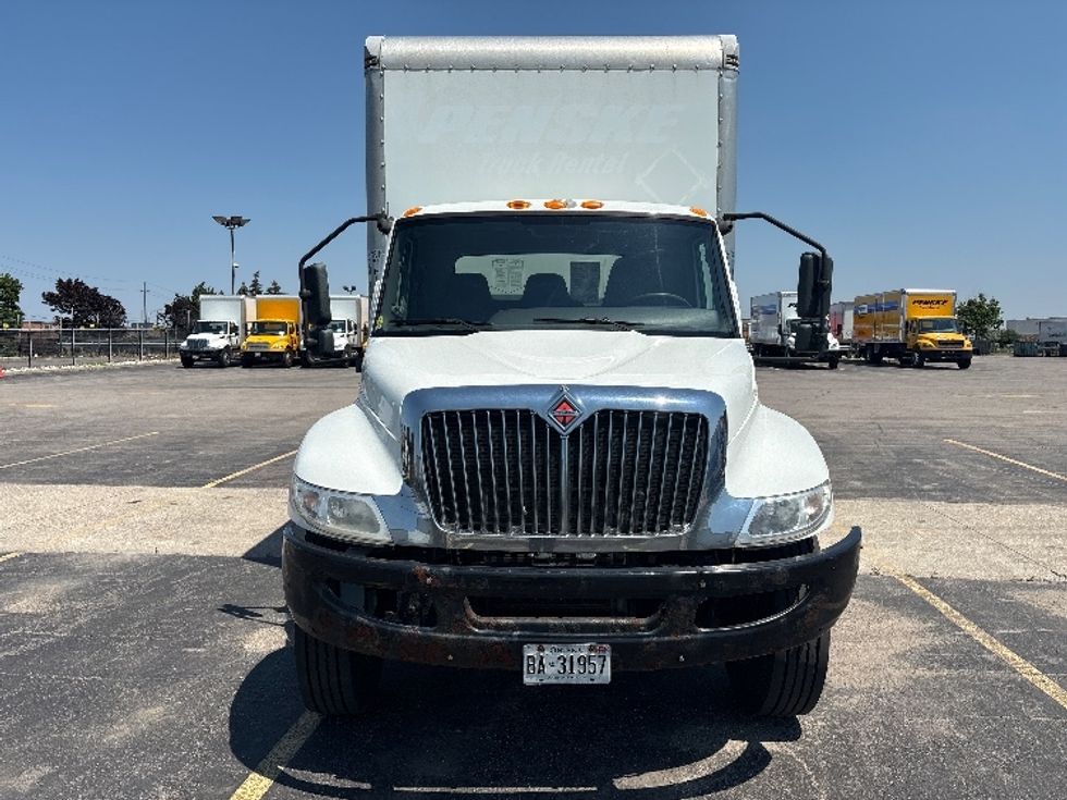 Medium Duty Box Truck-Light and Medium Duty Trucks-International-2020-MV607-Mississauga-ON-318,413\n\t\tkm-$ 45,750 - Image 2