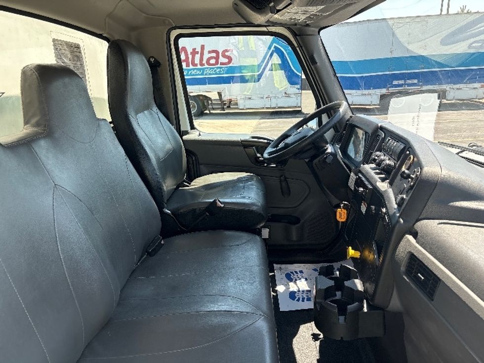 Medium Duty Box Truck-Light and Medium Duty Trucks-International-2020-MV607-Mississauga-ON-318,413\n\t\tkm-$ 45,750 - Image 22
