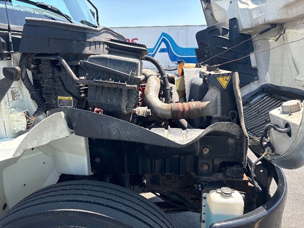 Medium Duty Box Truck-Light and Medium Duty Trucks-International-2020-MV607-Mississauga-ON-318,413\n\t\tkm-$ 45,750 - Image 23