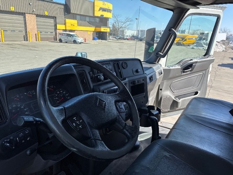 Medium Duty Box Truck-Light and Medium Duty Trucks-International-2020-MV607-Mississauga-ON-320,457\n\t\tkm-$ 55,250 - Image 17