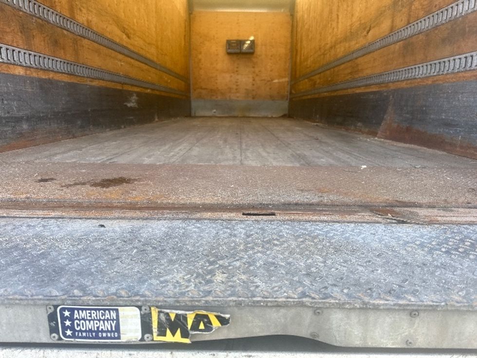 Medium Duty Box Truck-Light and Medium Duty Trucks-International-2020-MV607-Mississauga-ON-364,325\n\t\tkm-$ 66,250 - Image 10
