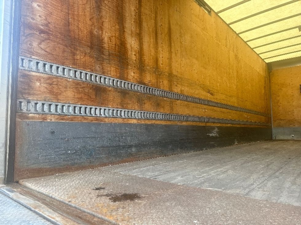 Medium Duty Box Truck-Light and Medium Duty Trucks-International-2020-MV607-Mississauga-ON-364,325\n\t\tkm-$ 66,250 - Image 11