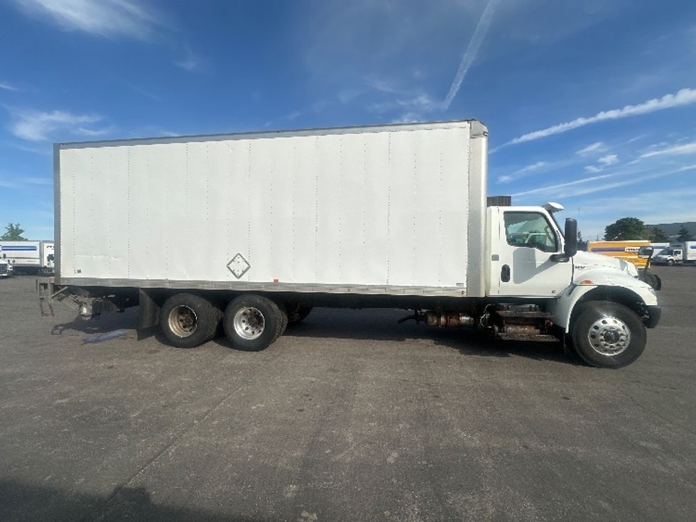 Medium Duty Box Truck-Light and Medium Duty Trucks-International-2020-MV607-Mississauga-ON-364,325\n\t\tkm-$ 66,250 - Image 15