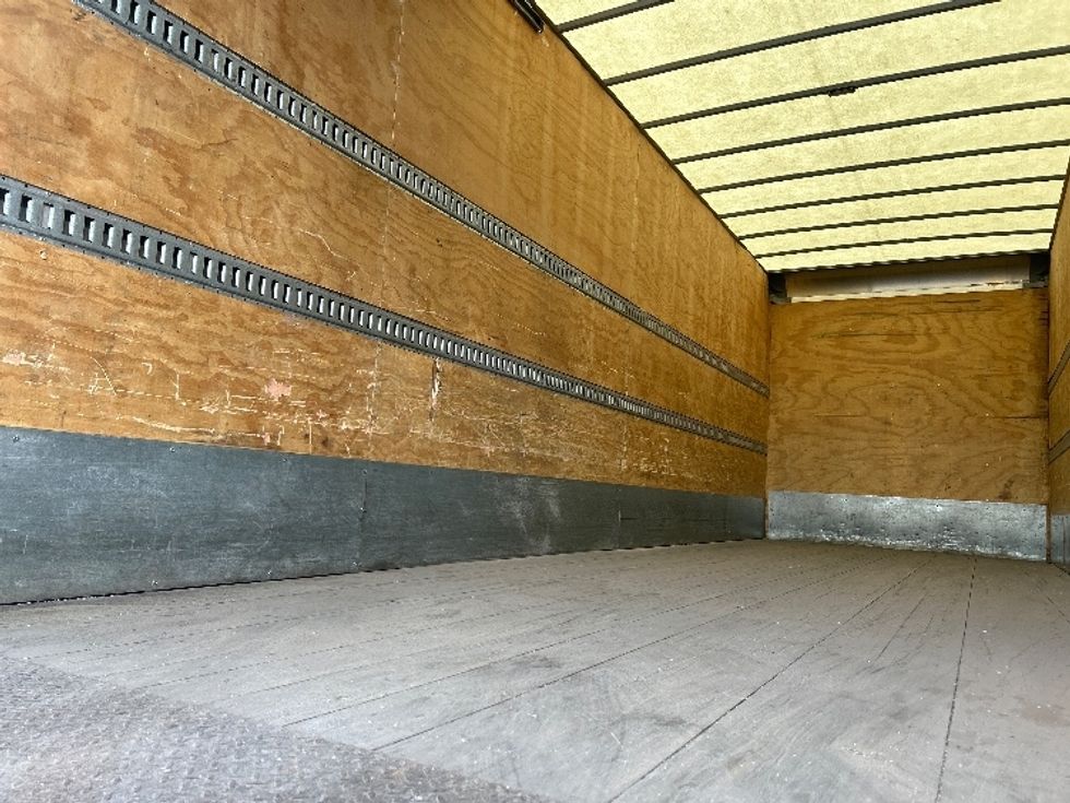 Medium Duty Box Truck-Light and Medium Duty Trucks-International-2020-MV607-Mississauga-ON-401,227\n\t\tkm-$ 52,500 - Image 10