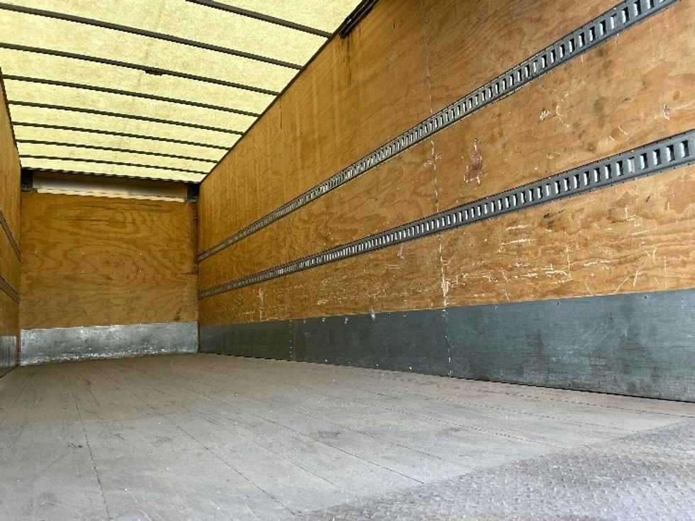 Medium Duty Box Truck-Light and Medium Duty Trucks-International-2020-MV607-Mississauga-ON-401,227\n\t\tkm-$ 52,500 - Image 11