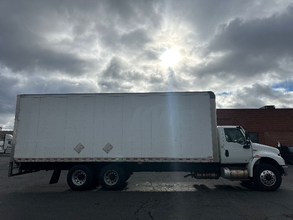 Medium Duty Box Truck-Light and Medium Duty Trucks-International-2020-MV607-Mississauga-ON-401,227\n\t\tkm-$ 52,500 - Image 14